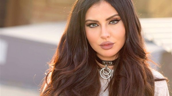 الفنانة المغربية مريم حسين