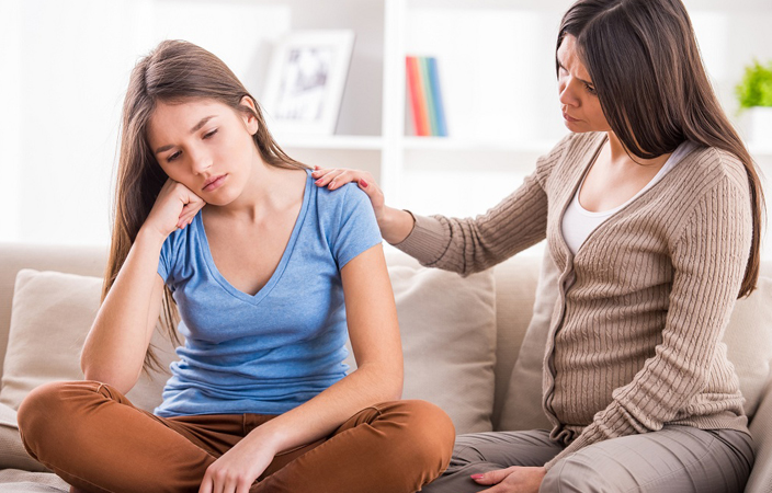 كيفية التعامل مع الفتاة المراهقة المزاجية