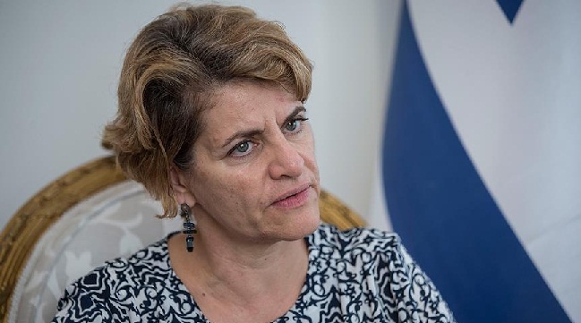 سفيرة
