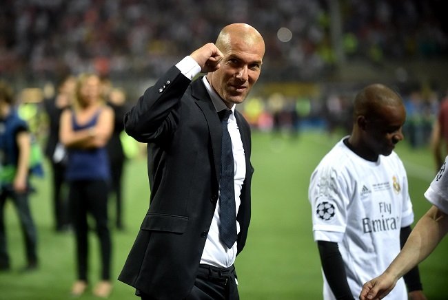 زين الدين زيدان مدرب فريق ريال مدريد الاسباني
