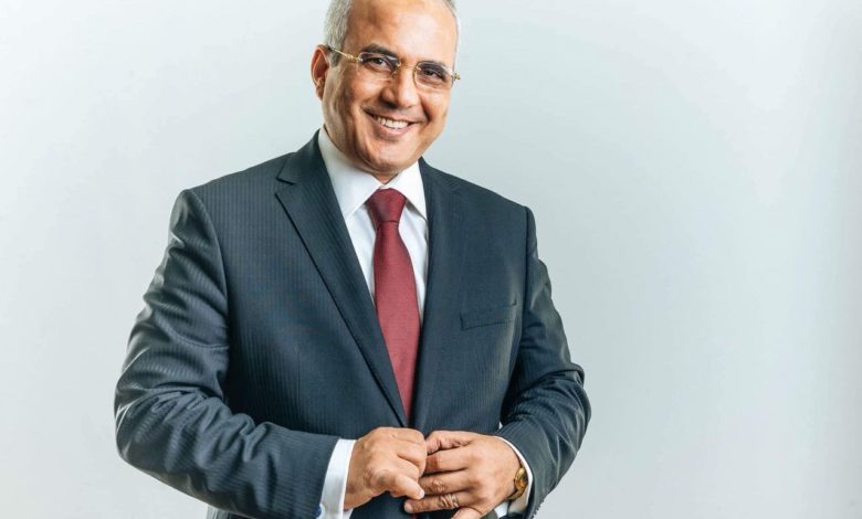 الصحفي المصري عادل صبري