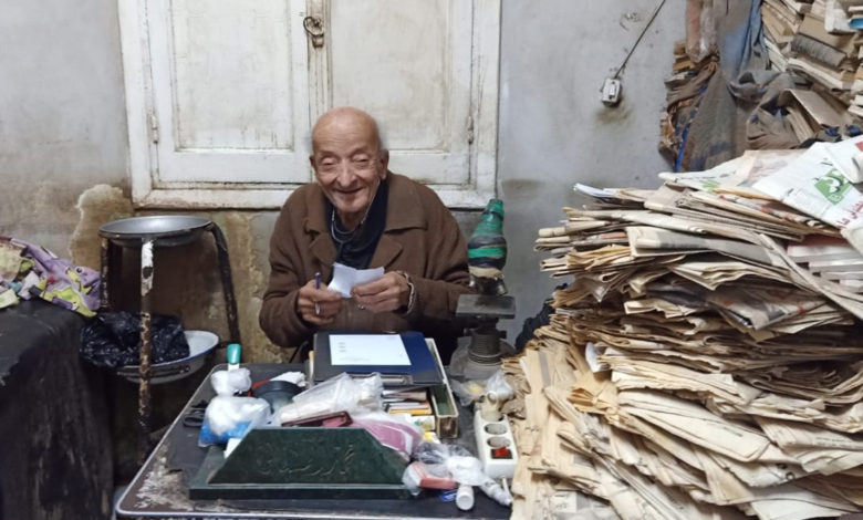 الراحل محمد مشالي المعروف باسم "طبيب الغلابة"
