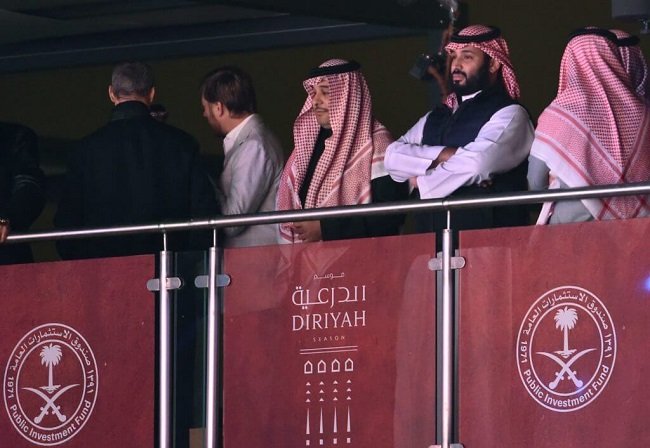 المسؤولين في السعوديين يبحثون بشكل جديّ شراء نادي ميلان