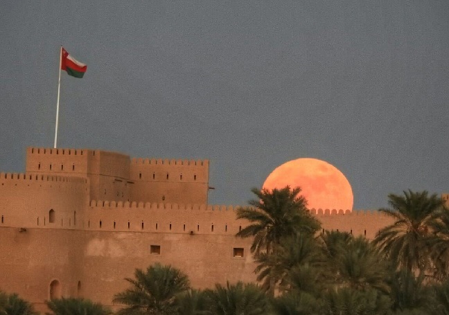 سلطنة عمان بإنشاء المركز الوطني للفضاء