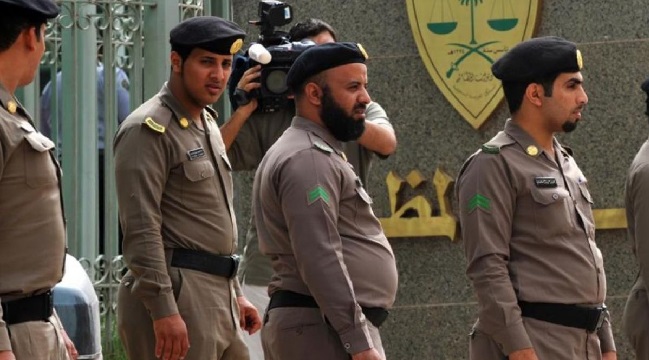 اعتقل الخضري (82 عام) بعد صلاة فجر يوم الرابع من أبريل 2019
