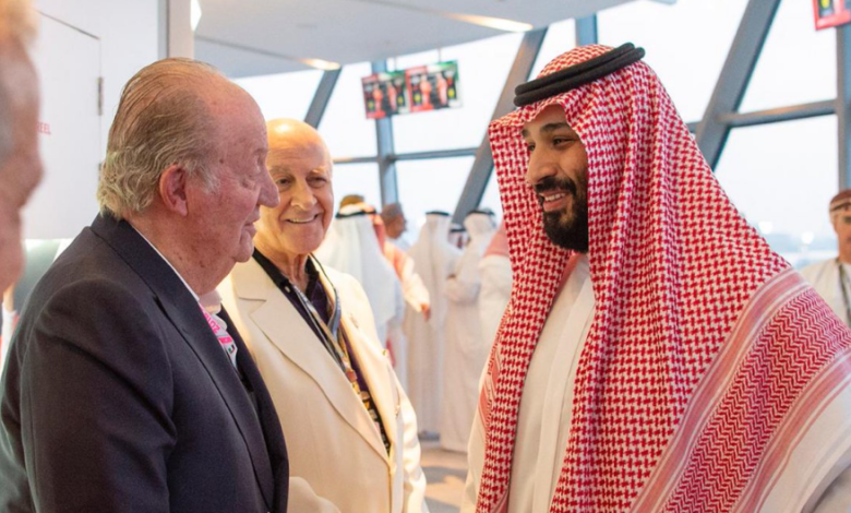 صحيفة ABC: ملك إسبانيا السابق موجود في فندق قصر الإمارات بأبو ظبي