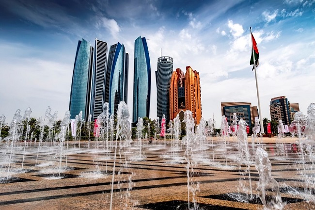 نشطاء إماراتيون يرفضون التطبيع ويطالبون بإلغاء الاتفاق مع "إسرائيل"