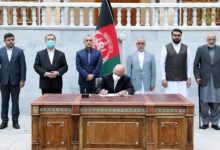 الرئيس الأفغاني يوقع مرسوم إطلاق سراح معتقلي طالبان