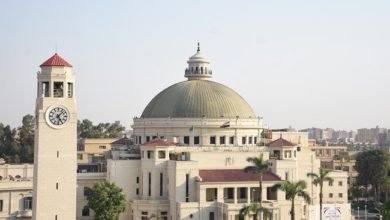 الحكومة المصرية تفرض رسوماً على الطلبة الجامعيين الراسبين