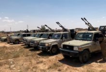قبيلة القذاذفة تطالب أفرادها بالانسحاب من قوات حفتر