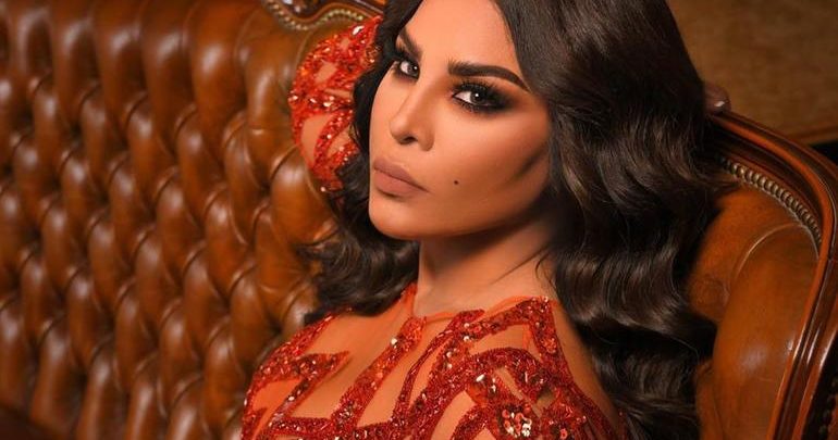 أحلام تتألق بـ فستان ناري