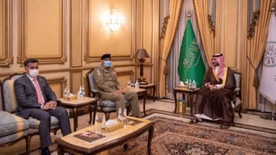 نائب وزير الدفاع في السعودية خالد بن سلمان يلتقي قائد جيش باكستان