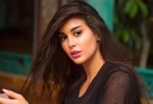ياسمين صبري تجذب الأنظار بإطلالتها وتعليقها بالإسبانية