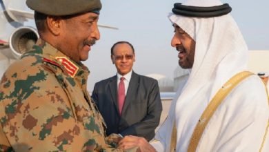 عبد الفتاح البرهان مع محمد بن زايد في لقاءٍ سابق