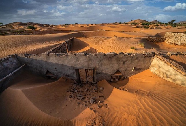 قرية المر دفنتها الرمال