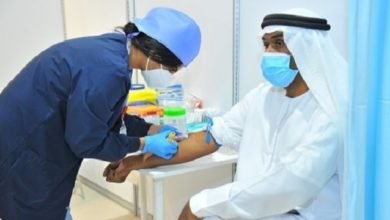 الإمارات تجيز استخدام لقاح مضاد لفيروس كورونا للطواقم الصحية وبشكل اختياري
