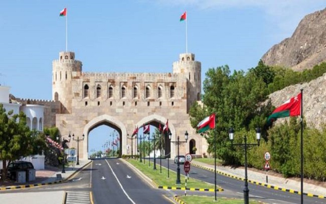 العمالة الوافدة في عمان تراجعت بشكل كبير خلال الأعوام الماضية