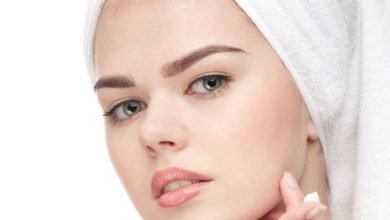 أسباب حساسية الوجه بعد الشمع وطرق علاجها