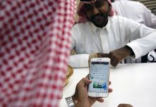 نشطاء يتهمون الاتصالات السعودية بالتجسس عليهم