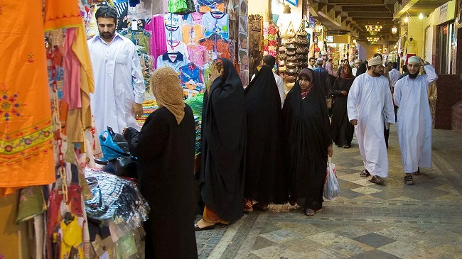 الحالة الاقتصادية لدول الخليج .. انكماش في 2020 وتحسن جزئي في 2021