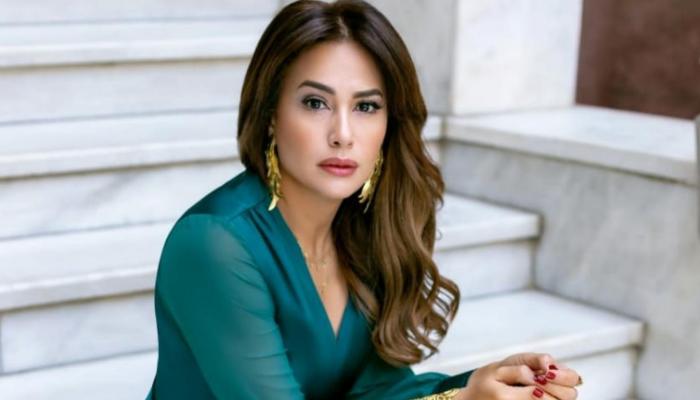 هند صبري تصف المرأة القارئة بالخطيرة