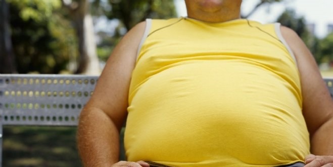 احذر عزيزي الرجل ... تسع عادات تعرضك للسمنة