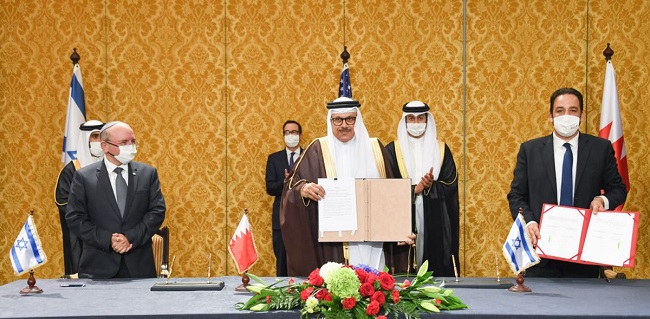 إعلان مشترك بين البحرين وإسرائيل على إقامة علاقات دبلوماسية بعد إعلان واشنطن المبدئي الشهر الماضي