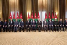 ملك الأردن يقبل استقالة حكومة الرزاز ويكلفه بتصريف الأعمال حتى تشكيل حكومة جديدة