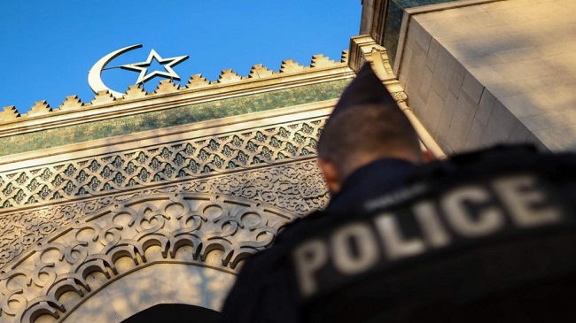 موجة الكراهية والتحريض ضد الإسلام تتصاعد في فرنسا لتحقيق مكاسب سياسية