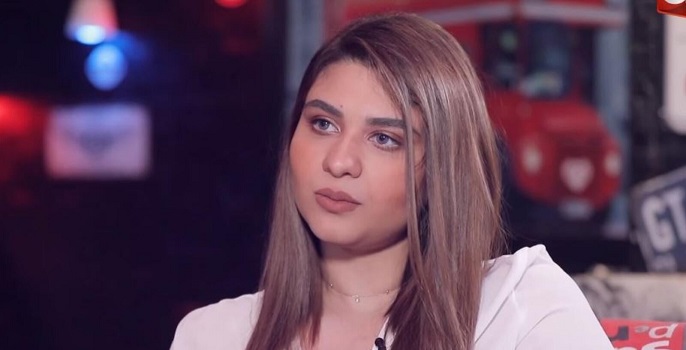 زينب غازي تصمم الأزياء لنفسها وهذا ما يجعلها فريدة