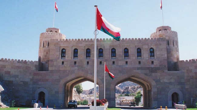 عمان تقر خطة التوازن المالي لضمان حماية الاقتصاد وتعزيز الموارد في ظل أزمة اقتصادية كبيرة