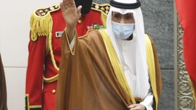 أمير الكويت يدعو إلى الوحدة الوطنية قبل الانتخابات