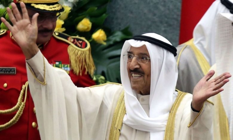 أمير الكويت الراحل الشيخ صباح الأحمد الجابر الصباح حافظ على علاقات متزنة مع الدول الخليجية