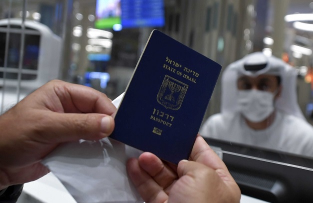تقارير بدأت تتحدث “عن سياح إسرائيليين يسرقون محتويات من غرف الفنادق بدبي