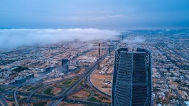 وزير الإسكان السعودي يعترف بارتفاع أسعار العقارات في الرياض