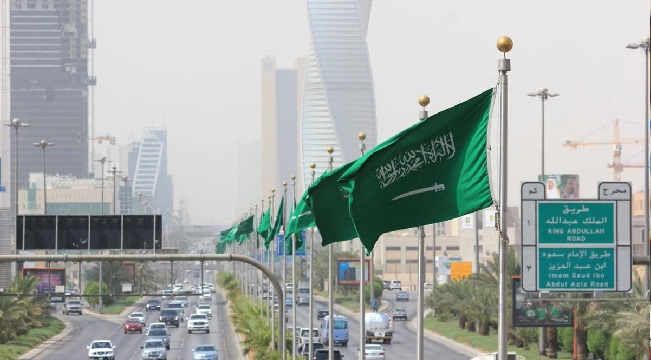 المالية السعودية تصرف مستحقات 271 مليار دولار للقطاعين العام والخاص