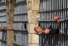 تقرير يرصد تعذيب سجناء الرأي في إيران بالماء المغلي