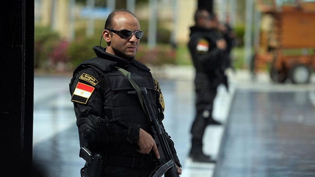 مصر تمدد حالة الطوارئ بذكرى ثورة يناير