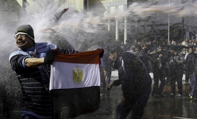 السيسي يتصالح مع رجال حسني مبارك مقابل المال