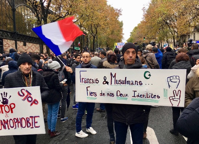 المسلمين في فرنسا يواجهون القمع بحجة مكافحة الإرهاب