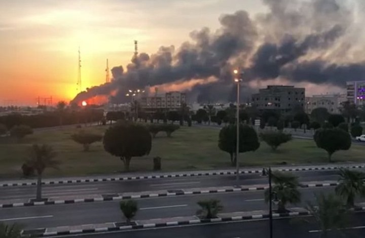 الحوثيون يستهدفون مدن سعودية بصاروخ باليستي وطائرات مسيرة