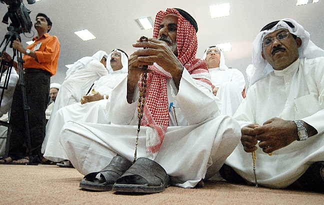 صحيفة كويتية تنتقد وظائف "البراشوت"