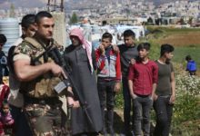 بيروت تحقق في مزاعم تعذيب سوريين في لبنان
