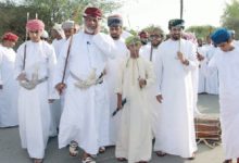 تحذير من مضاعفة أعدد المسرحين من العمل سلطنة عمان