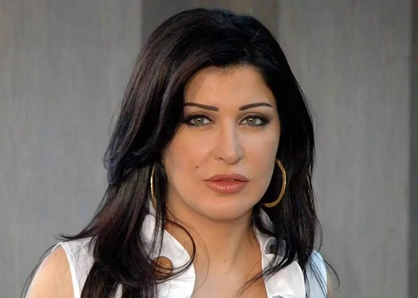 الفنانة جومانا مراد