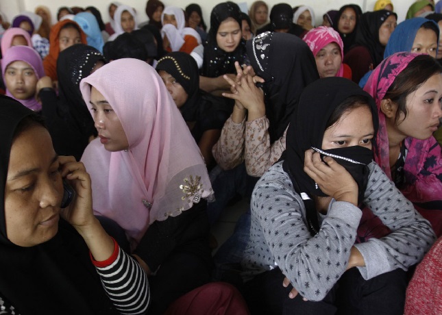 السعودية تحتجز عشرات من العاملات السريلانكيات منذ أشهر بحجة الكفالة