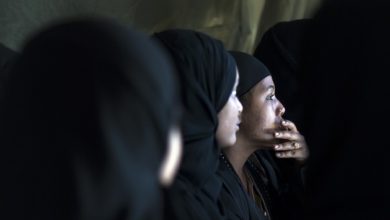 خدم المنازل في الخليج