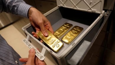 الهند تحقق في تقارير تهريب الذهب إلى الإمارات