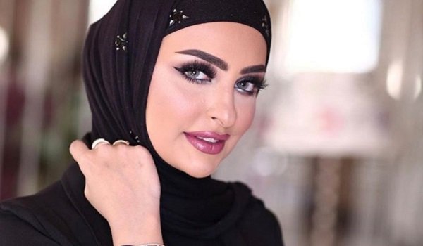 البشرة وكريم الأساس