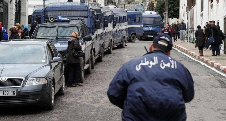 دعوات حقوقية لإسقاط تهم ملفقة عن مدافعين عن حقوق الإنسان في الجزائر